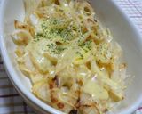 A picture of step 5 of Baked Chikuwa Fish Sticks and Onion with Mayonnaise.