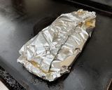 Une image de l'étape 11 de Queues de lotte au poivron jaune, oignon, tomate et estragon.