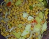 A picture of step 2 of Khatti meethi chana chaat.