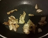A picture of step 1 of Fried Udon Noodles.