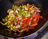 Foto del paso 5 de la receta: Tallarines estilo Lomein