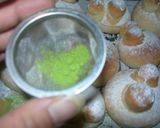 A picture of step 4 of Froggy Cream Bread.
