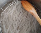 Foto del paso 2 de la receta: Fideos  en salsa Blanca (noodles)