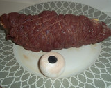 Foto del paso 9 de la receta: Rollo de ternera relleno de tortilla