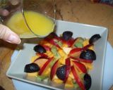 Foto del paso 3 de la receta: Postre de frutas de verano con ralladura de chocolate blanco