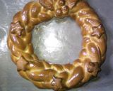 A picture of step 14 of Christmas Wreath Made From Bread.