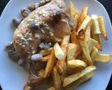 Foto del paso 3 de la receta: Pollo al champiñón con papas fritas