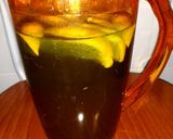 Foto del paso 2 de la receta Agua infusionada con limón y alga espirulina