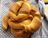Ropogós kifli recept fázis 9 fotója