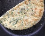 A picture of step 5 of Green Garlic Classic Omelette.