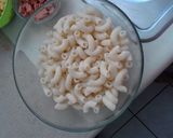 A picture of step 2 of Elbow Salad.