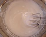 A picture of step 6 of Fluffy Soufflé Cheesecake.