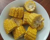 Hình bước làm 1 của món Ngô lắc ngon lạ miệng