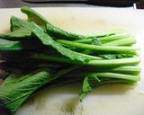 A picture of step 3 of Komatsuna and Spinach Steamed in the Microwave.