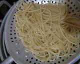 Foto langkah ke 1 dari resep Spaghetti Jawa.