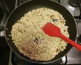 A picture of step 3 of No-bake granola bar(with gulukand).