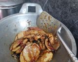 Foto langkah ke 6 dari resep Semur Jengkol Betawi Cabe Merah.