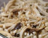 A picture of step 5 of Marinated Mushrooms for Dieters.