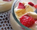 A picture of step 5 of Strawberry Tiramisu Jars.