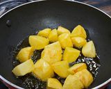 A picture of step 2 of Arunachal Pradesh Style Jackfruit Potato Curry.