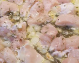 Foto del paso 1 de la receta: Patatas al horno con chorizo patatero y pollo
