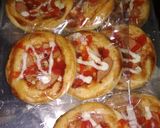 Foto langkah ke 8 dari resep Homade pizza with thangsong.