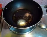 A picture of step 1 of চিকেন স্টু.
