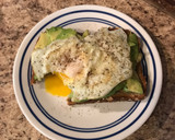 Foto del paso 5 de la receta: Tostada de aguacate