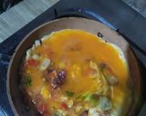 Foto langkah ke 4 dari resep Telor Dadar Bumbu Tumis.
