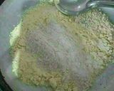 A picture of step 4 of Wheat flour and besan ka halwa.