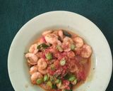 Foto langkah ke 5 dari resep Oseng udang cabe ijo.