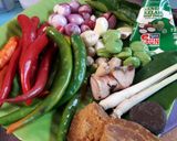 Foto langkah ke 1 dari resep Sambal Goreng Krecek Petai Cabai Hijau Ala Chef Muhammad.
