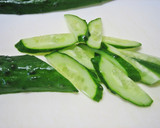 A picture of step 5 of Chinese-Style Jellyfish-Like Frozen Konyaku and Cucumber Salad.