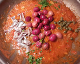 Foto del paso 4 de la receta: Espaguetis a la puttanesca con un toque Urrutia