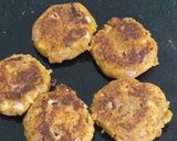 आलू टिकिया चाट (Aloo tikiya chaat recipe in hindi) रेसिपी चरण 4 फोटो