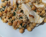 Foto del paso 3 de la receta: Garbanzos con acelgas y merluza