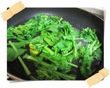 A picture of step 1 of Easy Spicy Nanohana.