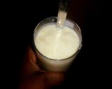 A picture of step 4 of Mashed mango and yoghurt.