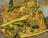 Foto langkah ke 4 dari resep Gulai daun singkong.