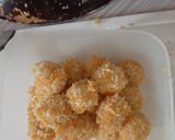 Foto langkah ke 5 dari resep Potato Balls (bola-bola kentang).
