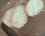 Foto langkah ke 2 dari resep Garlic bread (mudah dan enak).