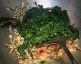 Foto langkah ke 6 dari resep Tumis Daun Singkong.