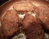A picture of step 3 of Parmesan crusted pork chops.