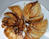 Foto del passaggio 5 della ricetta Gyoza Giapponesi 🥟
