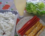 A picture of step 3 of Lettuce Sushi Rolls.