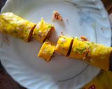 Foto langkah ke 5 dari resep Telur Dadar Abon Gulung.