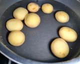 Foto del passaggio 2 della ricetta Smashed Potatoes