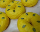 A picture of step 6 of Kabocha Squash Bagels.