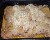 Tepsis fűszeres csirkecomb mexikói rizs körettel recept fázis 3 fotója