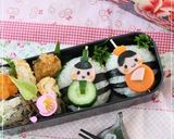 A picture of step 3 of Girl's Day Bento Pinchos.